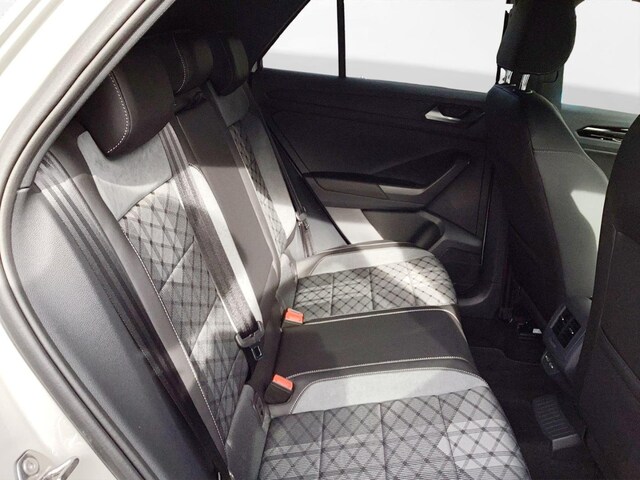 Volkswagen T-Roc 1.5 TSI DSG IQ.Drive R-Line