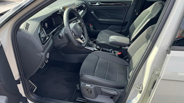 Volkswagen T-Roc T-ROC 2.0    R-L  BT140 TSID7A