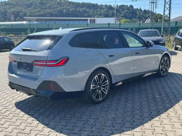 BMW 520 520d M-Sport Touring
