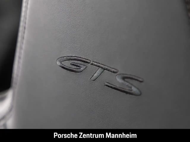 Porsche 992 4 Carrera Coupé GTS