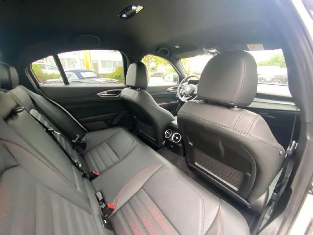 Alfa Romeo Giulia Q4