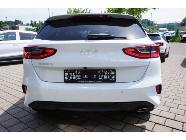 Kia Ceed 1.0T 100 48V Ultimate DCT Navi Indukt. Kamera SHZ
