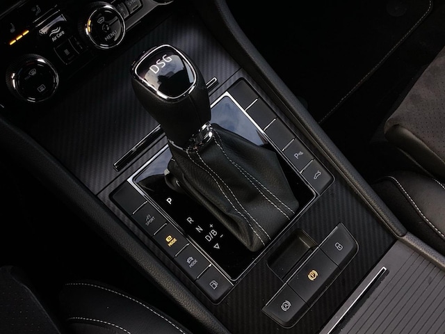 Skoda Superb Combi Sportline iV