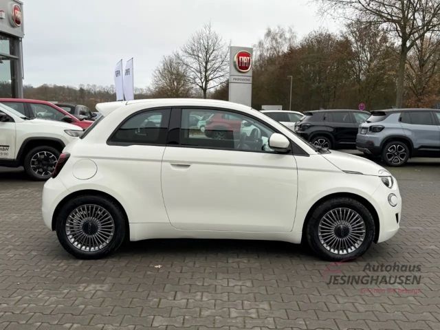 Fiat 500e +Keyless+Klimaaut.+Tempomat+Schildererkennung