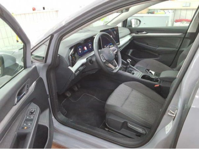 Volkswagen Golf 1.5 TSI Life Variant