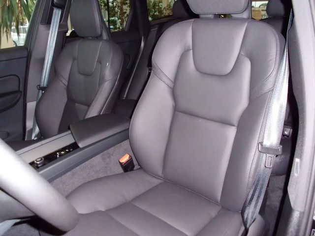 Volvo XC60 AWD Plus Recharge T6