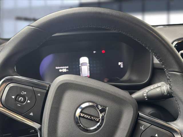 Volvo XC40 XC40 Navi LED Klima Standhzg Einparkhilfe el. Fenster