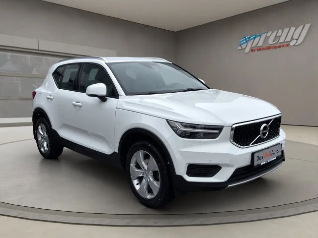 Volvo XC40 Momentum