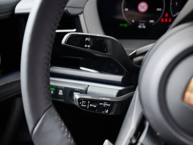 Porsche Panamera 4 E-Hybrid