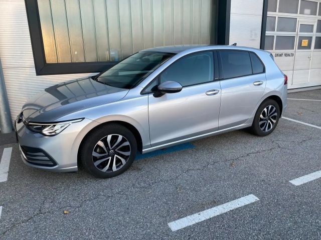 Volkswagen Golf 8 Limo Sondermodell*Active*116TDI,AHV,LED,ACC,Navi