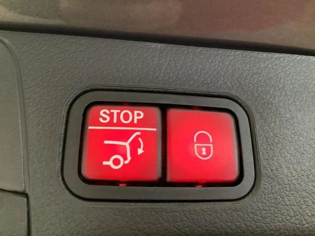 Mercedes-Benz B 220 4MATIC AMG Line