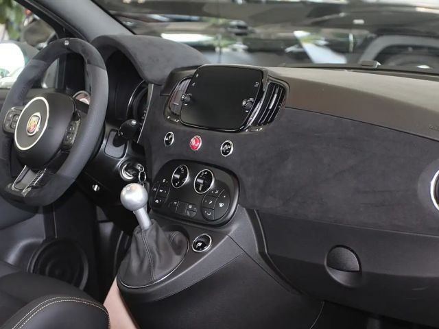 Abarth 695 70th Anniversario