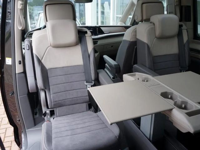 Volkswagen Multivan 2.0 TDI DSG Style T7