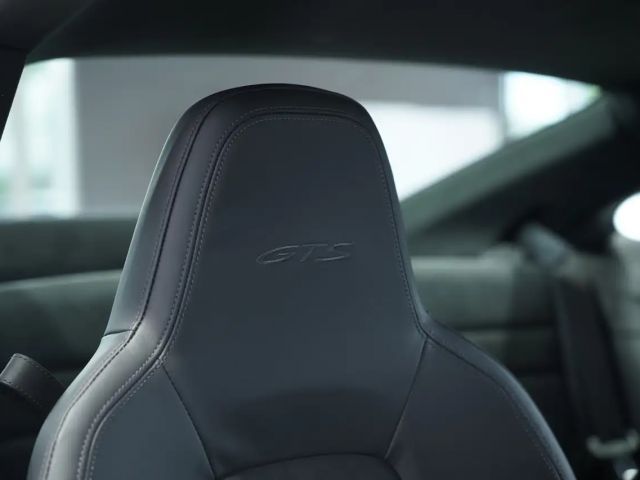 Porsche 911 Carrera Coupé GTS