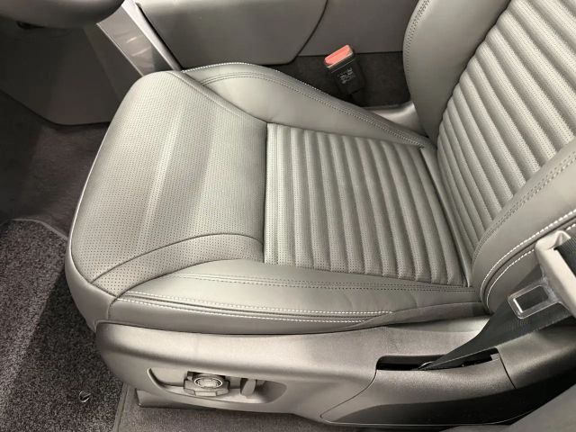 Land Rover Discovery Dynamic MHEV