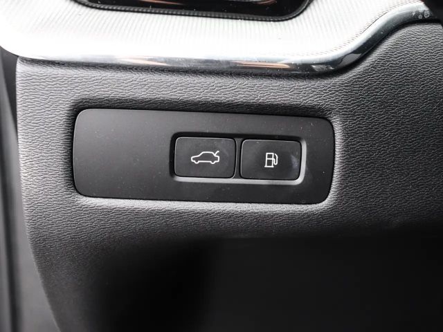 Volvo XC60 AWD Plus Recharge T8