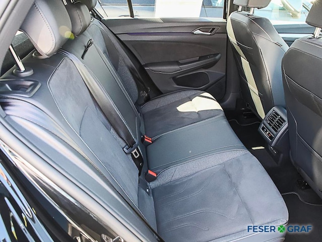 Volkswagen Golf 1.5 eTSI DSG