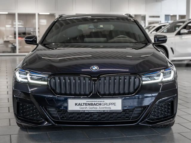 BMW 530 530e M-Sport Touring xDrive