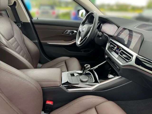 BMW 320 dx SPORTSITZ+LEDER+PANO+HUD+LED+ACC+HIFI+AHK+