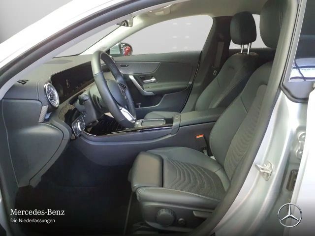 Mercedes-Benz CLA 180 Progressive