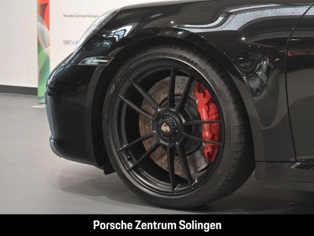 Porsche 992 Cabrio Carrera GTS