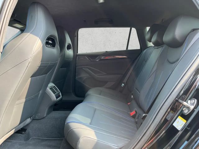 Volkswagen Passat 2.0 TDI DSG R-Line