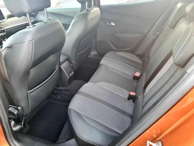 Peugeot E-2008 Allure Pack