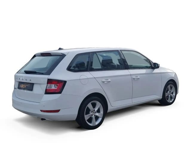 Skoda Fabia 1.0 TSI Active Combi