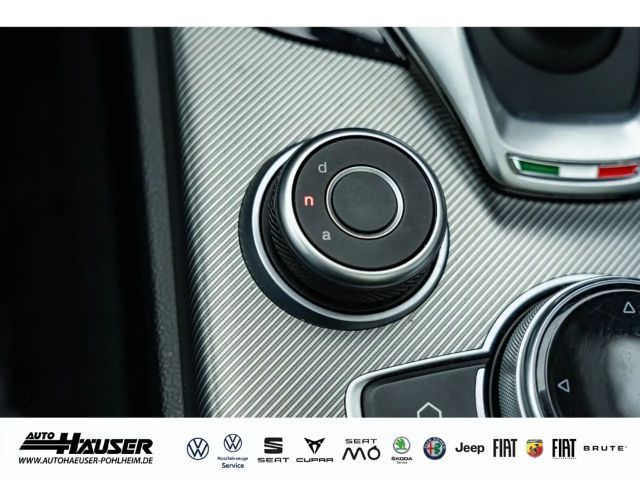 Alfa Romeo Stelvio AT8 Q4 Veloce