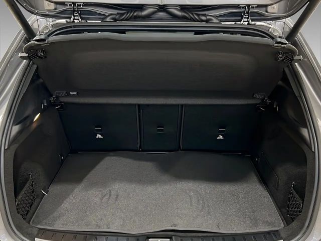 Mercedes-Benz GLA 200 AMG Line