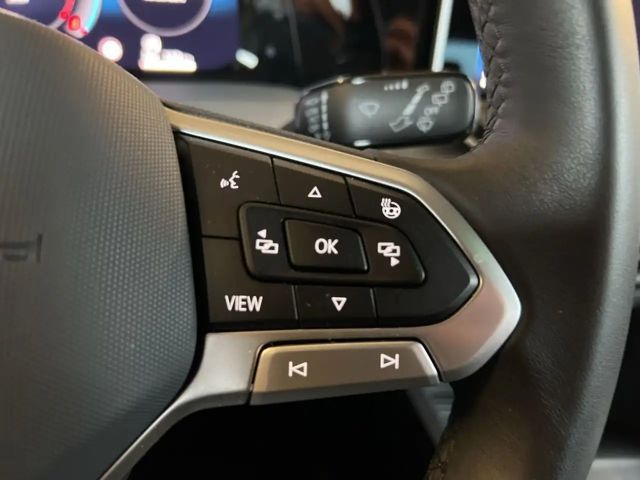 Volkswagen Golf 1.5 TSI Life Variant