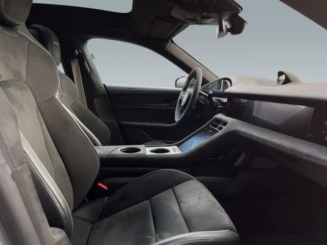 Porsche Taycan GTS Sport Turismo