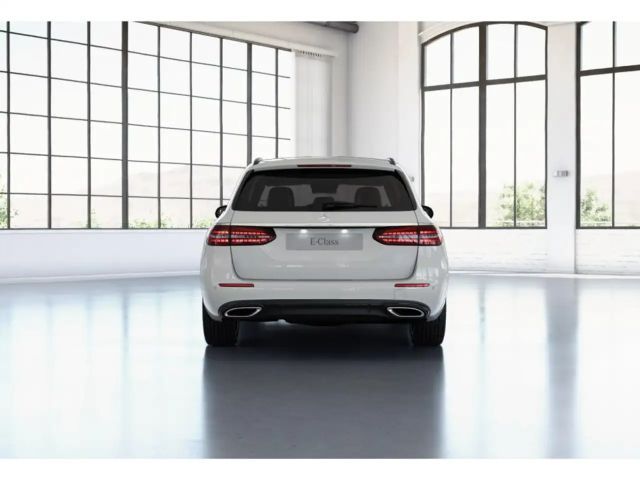 Mercedes-Benz E 220 AVANTGARDE E 220 d Estate