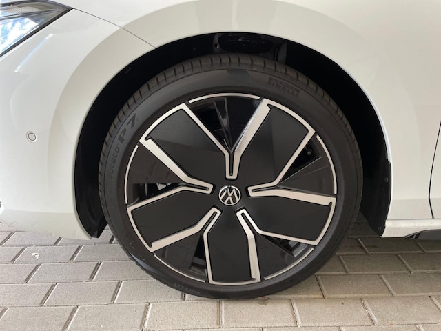 Volkswagen Passat DSG R-Line