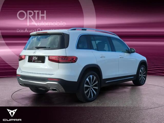 Mercedes-Benz GLB 200 AUTOM MULTIBEAM 360°KAMERA AHK TOTW PANO