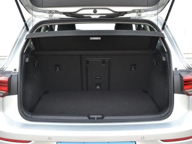 Volkswagen Golf 1.5 TSI Golf VIII Life