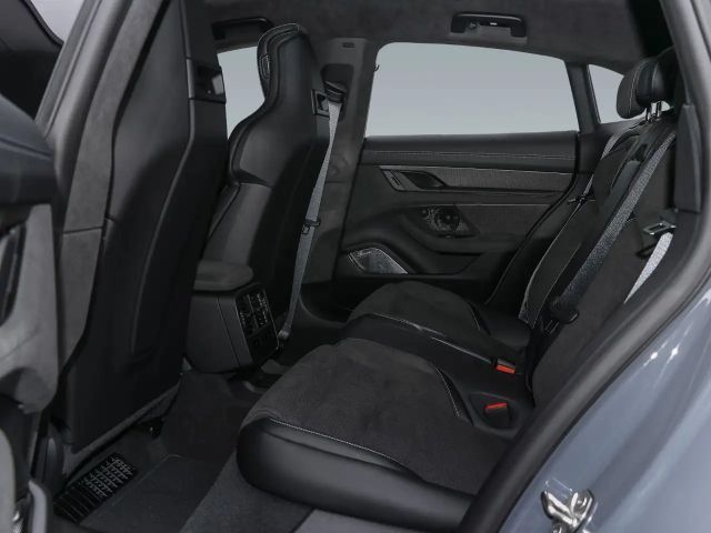 Porsche Taycan GTS Sport Turismo