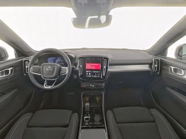 Volvo XC40 Dark Plus