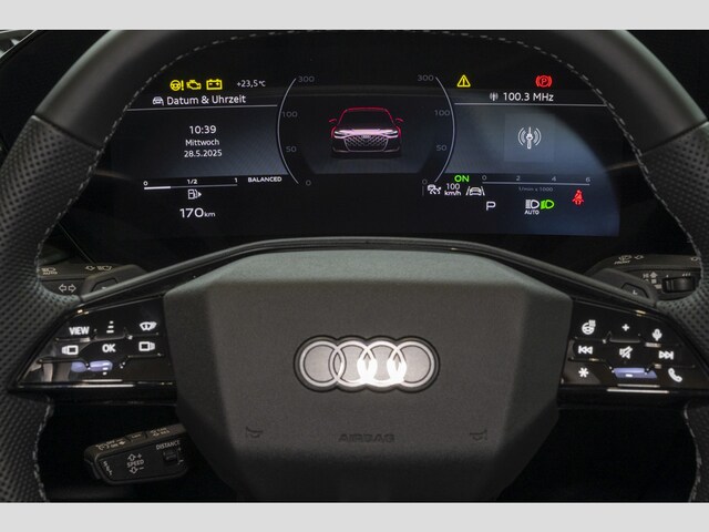 Audi A6 Avant Quattro S-Tronic