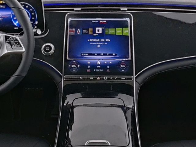 Mercedes-Benz EQE 350 Sedan