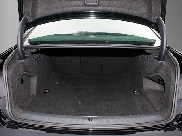 Audi A4 40 TDI Quattro S-Line S-Tronic Sedan