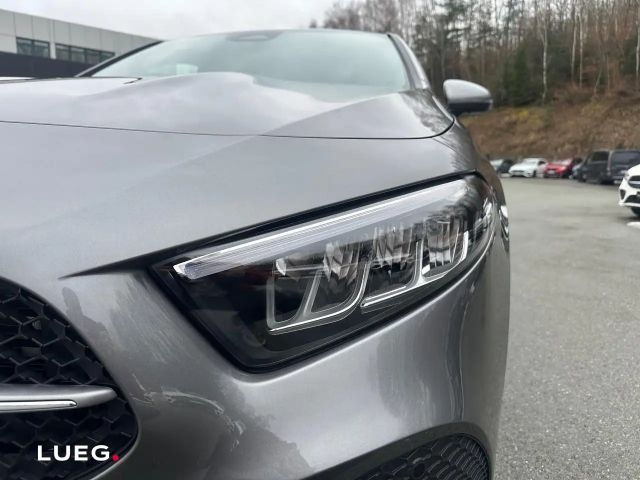 Mercedes-Benz A 200 Hatchback Progressive