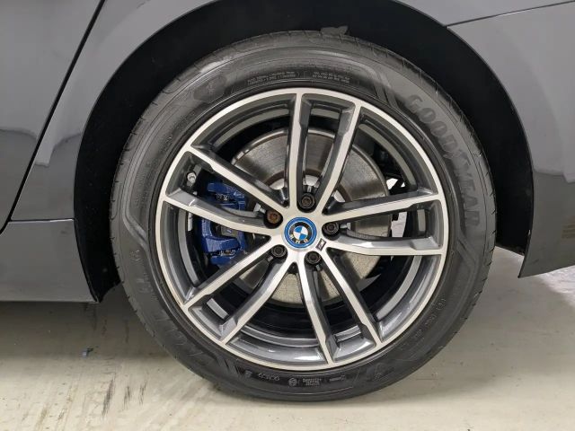 BMW 530 530e M-Sport xDrive