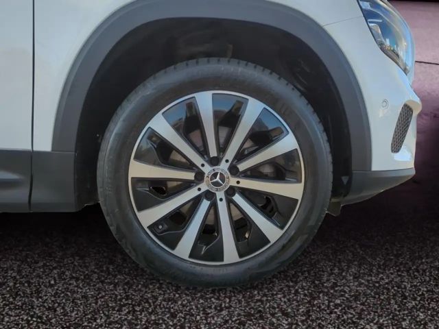 Mercedes-Benz GLB 200 AUTOM MULTIBEAM 360°KAMERA AHK TOTW PANO