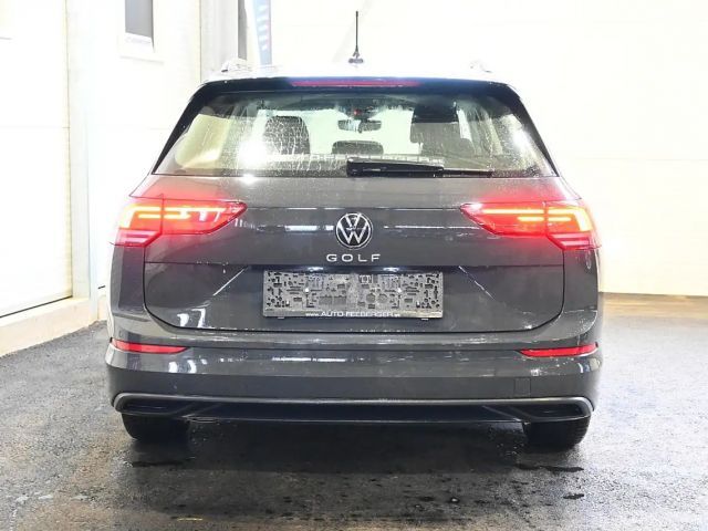 Volkswagen Golf Life Variant