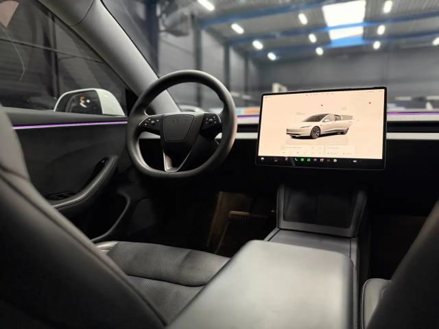 Tesla Model 3 AWD Long Range