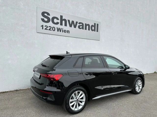 Audi A3 30 TFSI Sedan