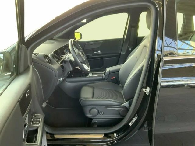 Mercedes-Benz B 180 AUT Kam. KlimaA LED LM Navi PDC ParkAss