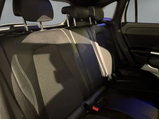 Mercedes-Benz GLA 200 Progressive