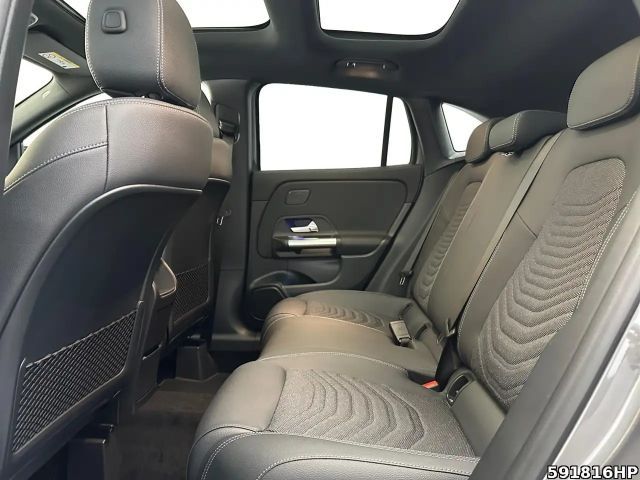 Mercedes-Benz GLA 220 4MATIC GLA 220 d